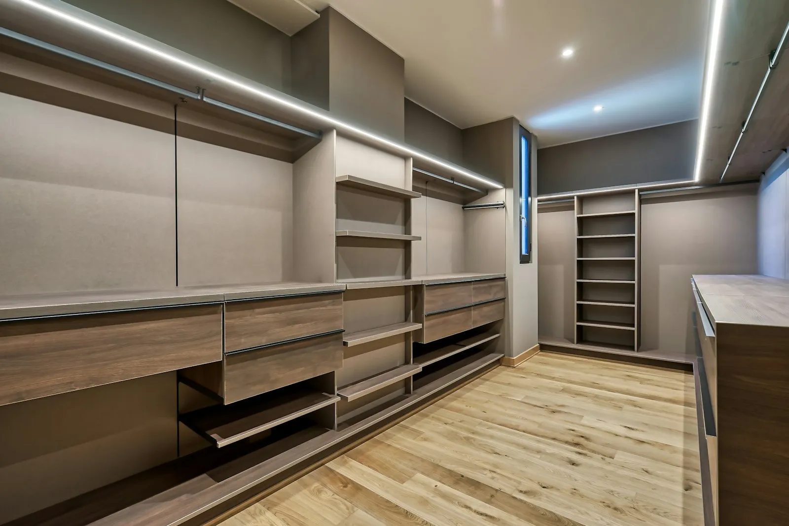 The Sliding Wardrobe